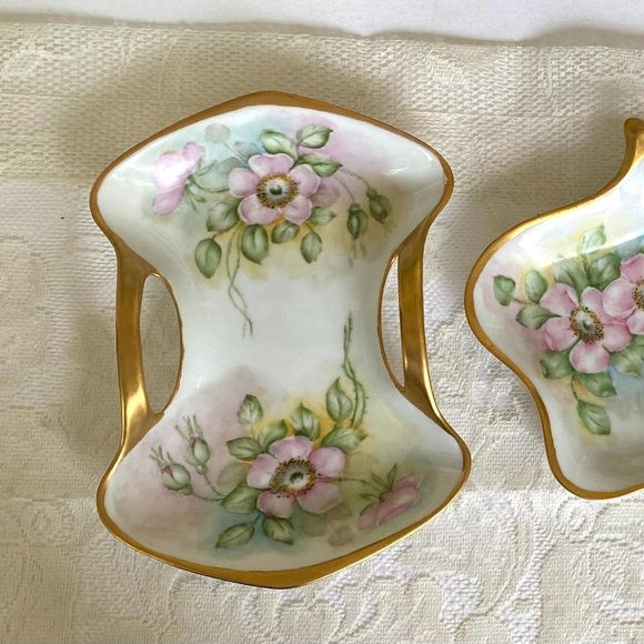 Vintage RS Germany Gold Handle, Hand Painted Purple Wild Roses, Gold Trim Plate - Picture 4 of 6